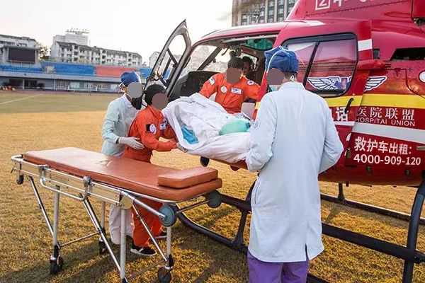 防患护理：汽车竞赛120私营救护车出租，让心跳只因激情与冲刺！