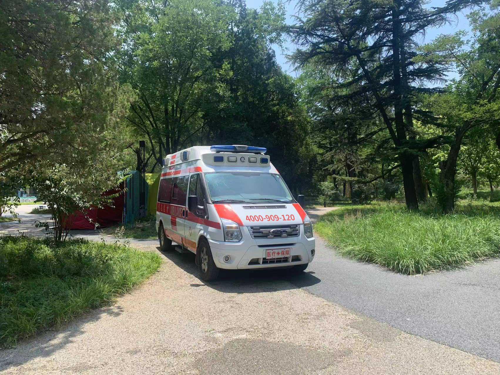 上海跳伞赛事活动医疗120救护车出租：安全第一，维护安全！