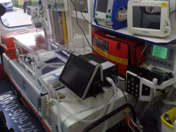 捍卫安全：垒球竞赛急救车出租，让比赛变得简单安全！