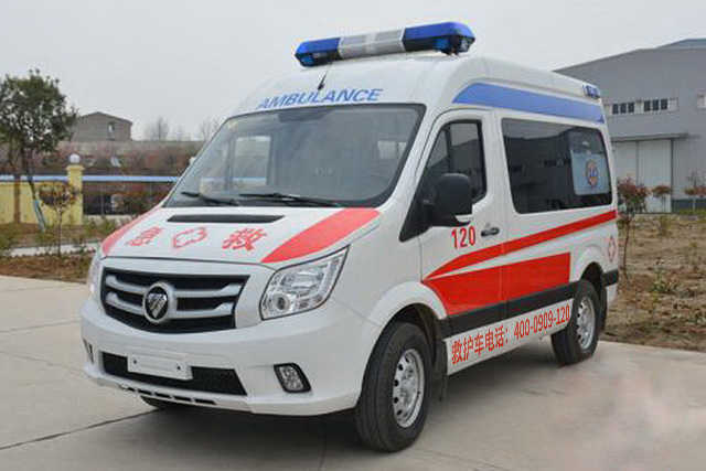福田图雅诺中顶柴油救护车（国六）